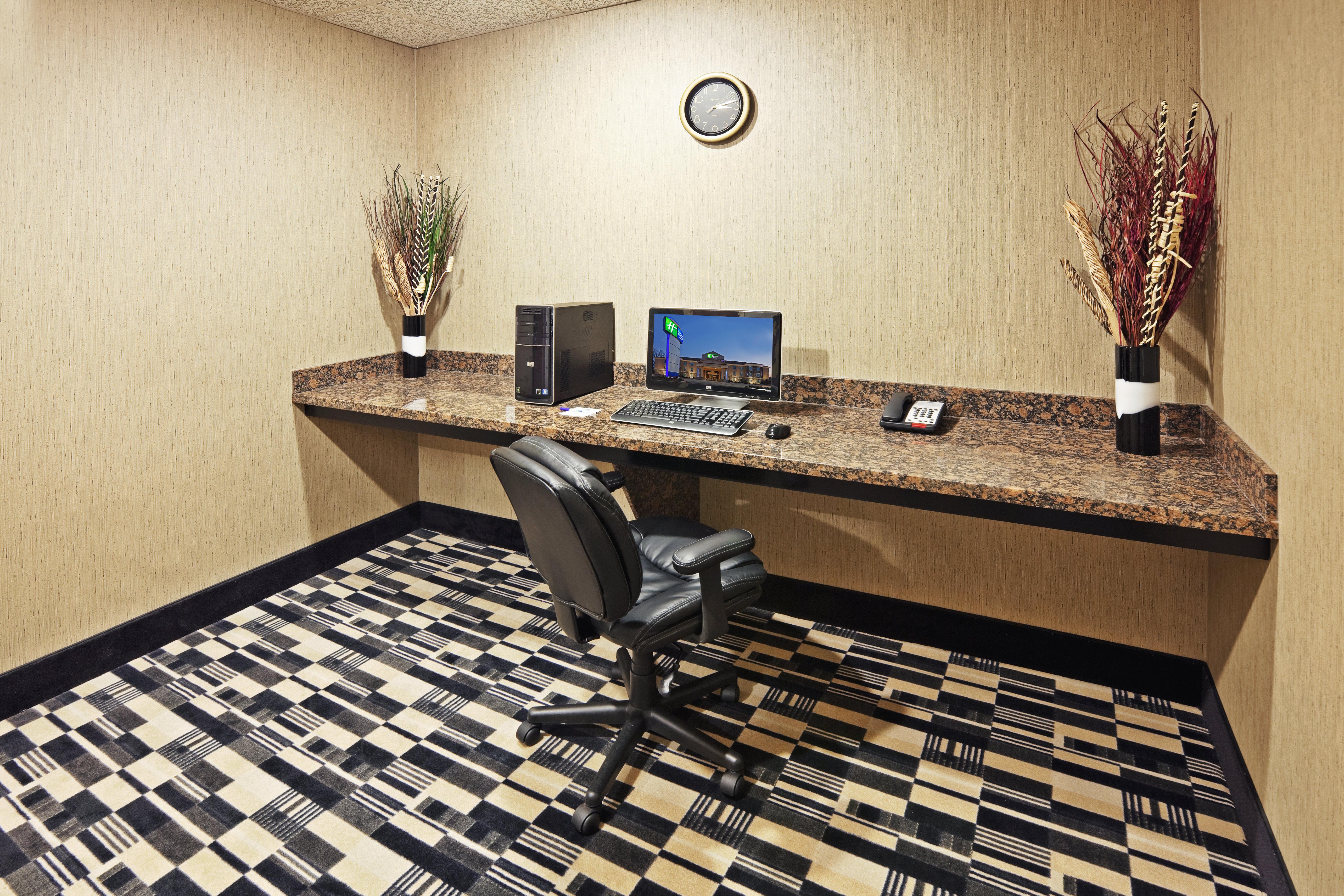 Holiday Inn Express Hotels & Suites Jacksonville By Ihg Exterior foto